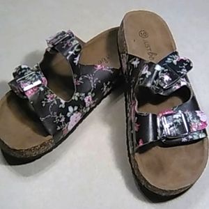 Just be sliders/ sandals